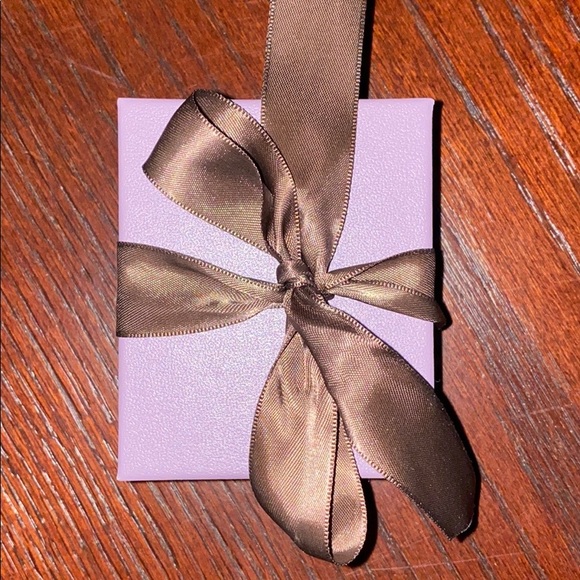 Everlight Moving Diamond Pendant - Picture 3 of 3